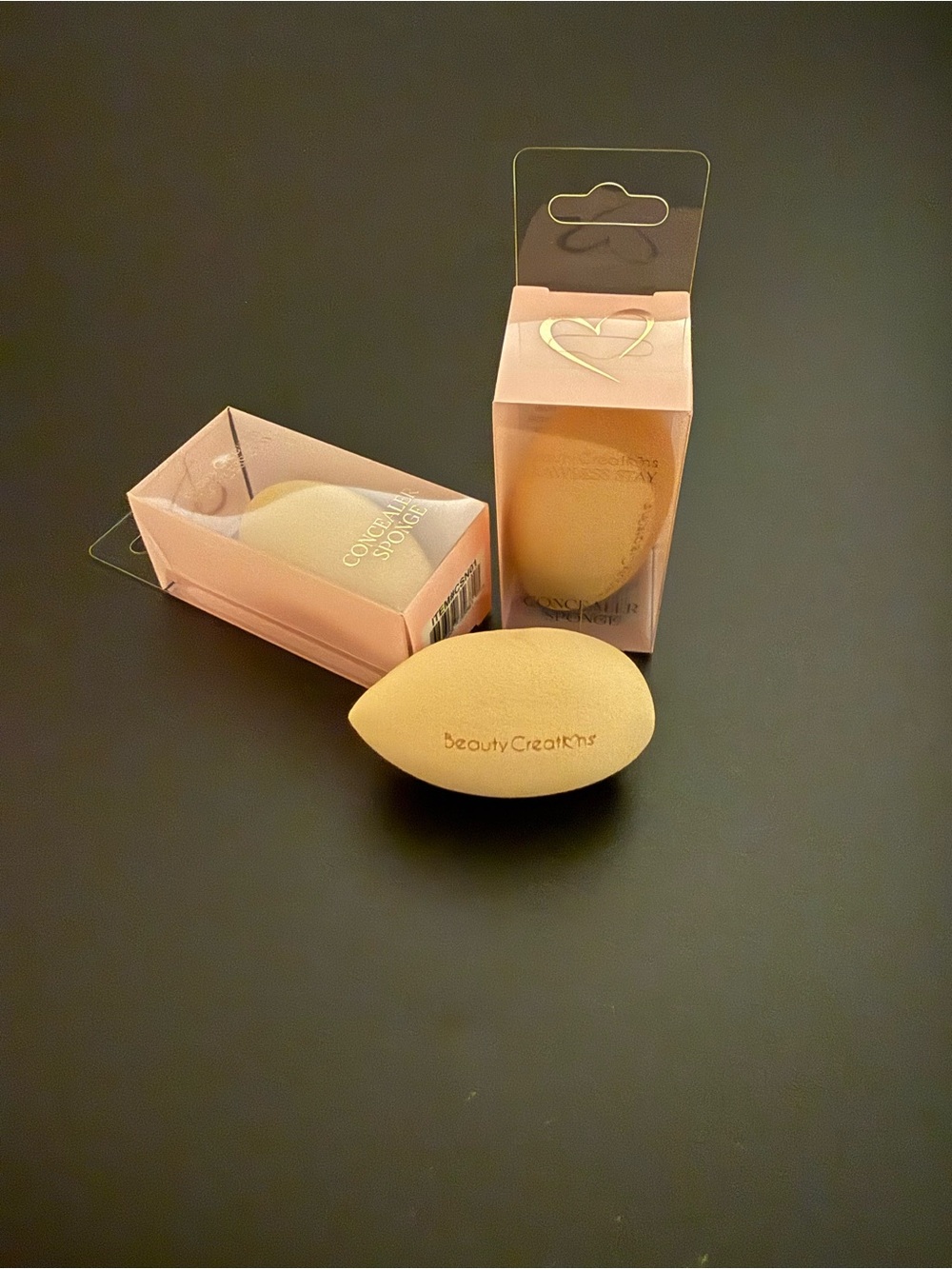 Beauty Creations Concealer Sponge - Soft Blending Applicator